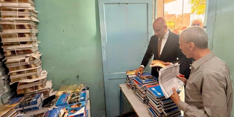من الفصول لمخازن الكتب.. وزير التعليم يفتش المدارس في أول أيام الدراسة