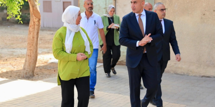 4 توجيهات مهمة بشأن تدريس اللغة الأجنبية الثانية وادراجها بالامتحانات الشهرية