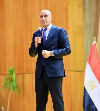 هل امتحانات الثانوية والبكالوريا بنظام واحد؟.. وزير التعليم يوضح