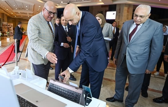 التربية والتعليم: الذكاء الاصطناعي والتعليم التفاعلي على رأس أولويات تطوير المدارس المصرية