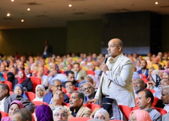 تفاصيل اجتماع “عبداللطيف” بـ٤ آلاف من مديري المدارس الابتدائية والإعدادية