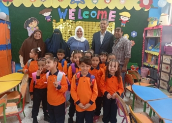 وكيل التعليم بالقاهرة توجه الطلاب بأداء الواجبات المدرسية والتقييمات أولا بأول