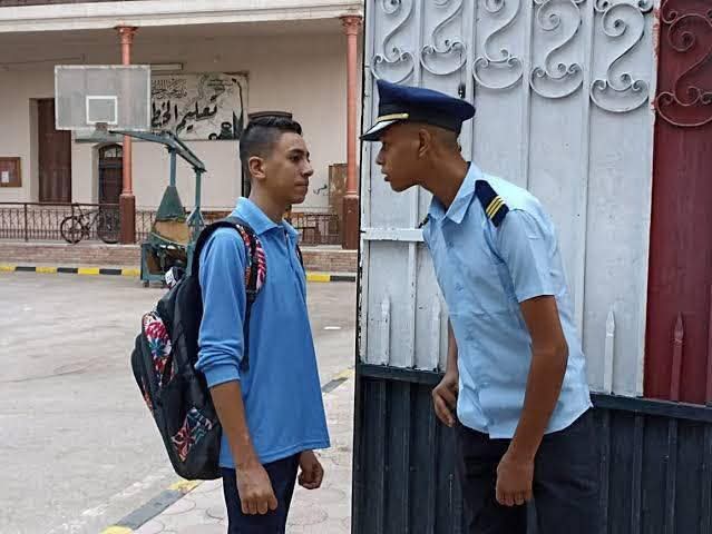 هل تساهم الشرطة المدرسية في ضبط العملية التعليمية.. اعرف مميزاتها وعيونها