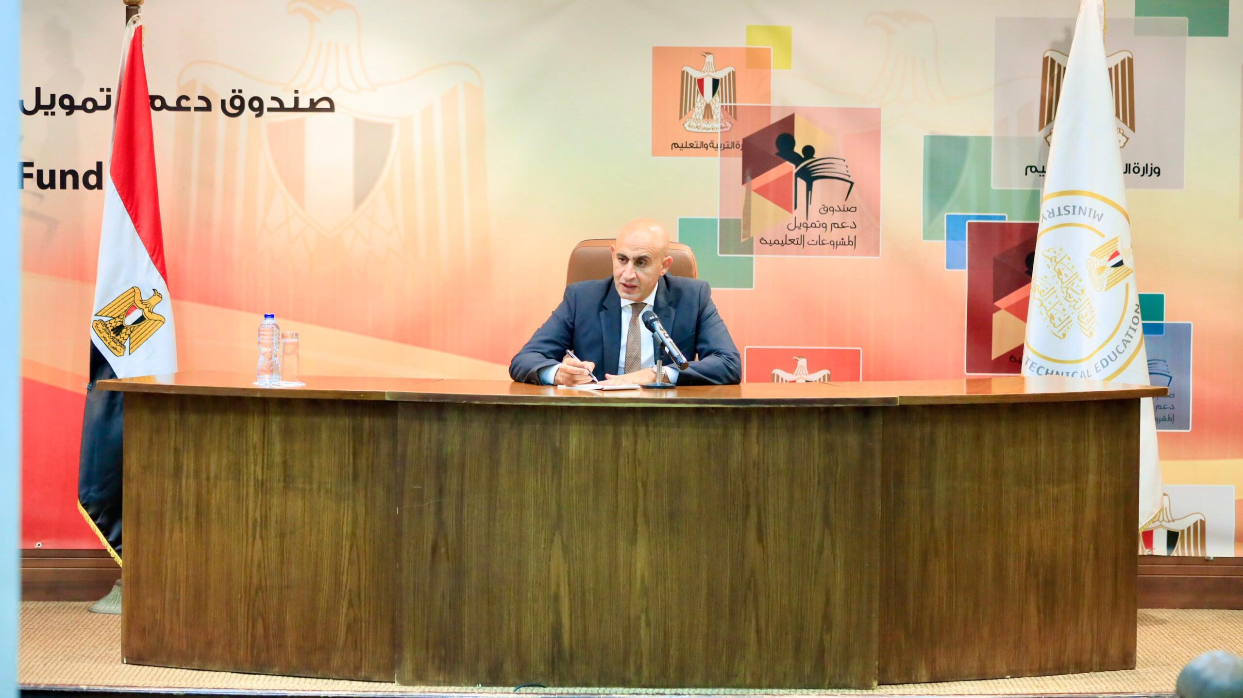 عبداللطيف: سوق العمل المستقبلي يتطلب البرمجة بجميع المهن