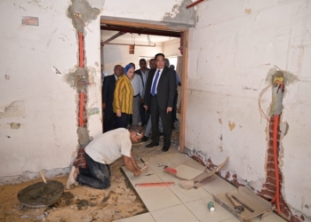 رئيس جامعة القاهرة يتفقد أعمال الصيانة والتطوير لمباني المدينة الجامعية للطلاب