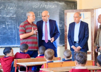 حافز التدريس يثير الجدل.. معلمو الحصة خارج الحساب رغم سد العجز