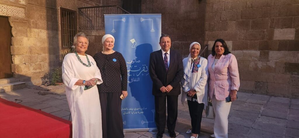 د عب اللطيف وحديث عن مسارات مصر الدينية 