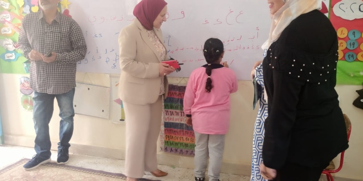 وكيل التعليم بالقاهرة توجه بتفعيل "الانضباط" في المدارس بمبادرة (بقِيمِنا تحلو أيامُنا)