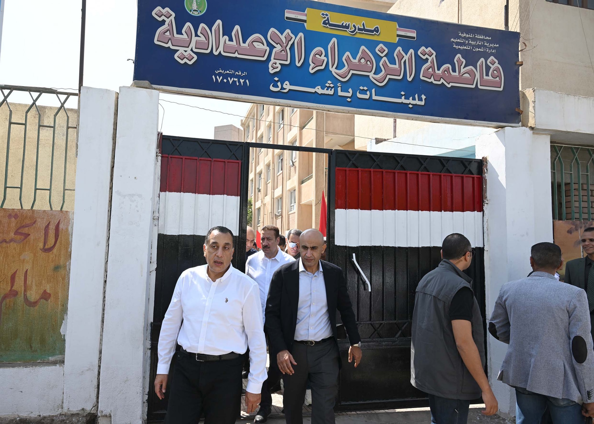 "عبداللطيف" يحاور طلاب الأول الثانوي حول تجاربهم في دراسة مادة البرمجة والذكاء الاصطناعي عبر منصة "كيريو"