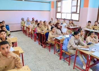 فصل الطلاب لتجاوز الغياب "عقوبة غير تربوية".. والبديل في الدرجات لا الإقصاء