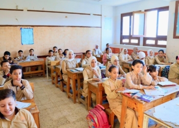 “عبداللطيف” يحاور طلاب الأول الثانوي حول تجاربهم في دراسة مادة البرمجة والذكاء الاصطناعي عبر منصة “كيريو”