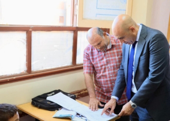 حافز الألف جنيه للمعلمين.. التعليم تكشف الشروط الكاملة للصرف