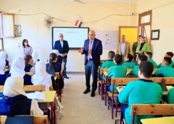 "عبداللطيف" يفاجئ طلاب أولى ثانوي بأخبار سعيدة لهم.. تعرف عليها
