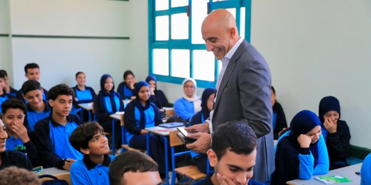 الفئات المستثناة من صرف حافز التدريس 1000 جنيه نوفمبر المقبل