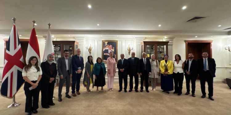 رئيس الجامعة البريطانية في مصر يستقبل سفيرة الاتحاد الأوروبي