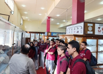 تفاصيل زيارة طلاب معهد الكوزن الياباني لـ المتحف الجيولوجي المصري