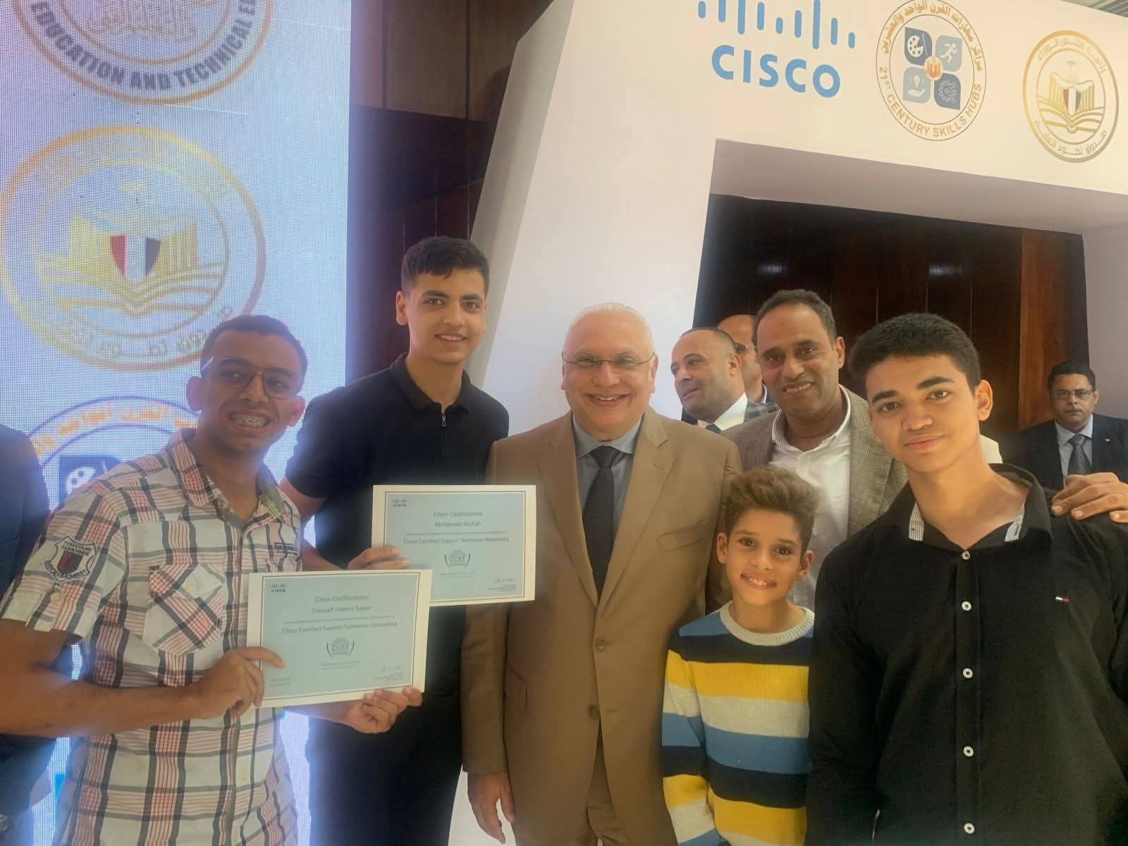 طلاب مدارس التكنولوجيا التطبيقية يواصلون التميز بمبادرة «صيفك رقمي» 