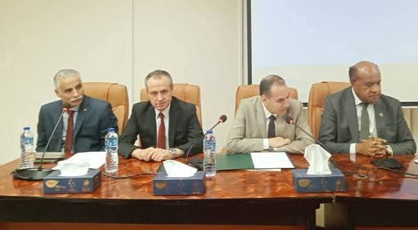 «المهنية للمعلمين» تستقبل وفدًا من منظمة اليونسكو وشركة «هواوي» ومؤسسة «فودافون»