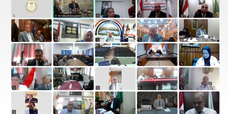 عبداللطيف: غير مقبول وجود طالب لا يجيد القراءة أو الكتابة