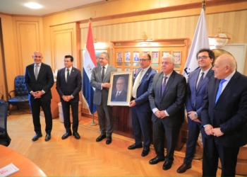 تكريم الدكتور خالد العناني باحتفالية بجامعة حلوان بحضور 4 وزراء