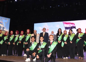 طلاب جامعة القاهرة يشاركون في الندوة التثقيفية ال 42 التي نظمتها القوات المسلحة بحضور رئيس الجمهورية