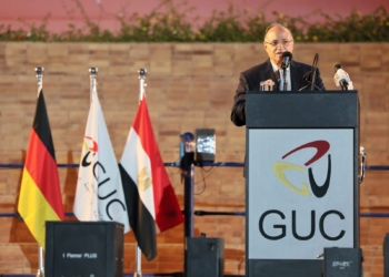 منصور في تخرج GUC: طلابنا نوابغ عالميًا.. وحجازي: النجاح لمن يصنع الأثر