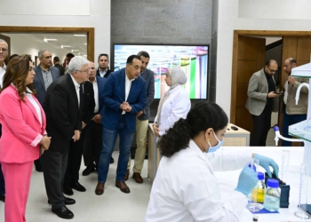 رئيس الوزراء يتفقد جامعة السويس الأهلية ويؤكد هدفنا تخريج طلاب أكفاء