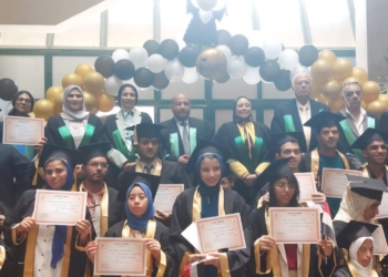 تجارة جامعة القاهرة تنظم أول حفل تخرج من نوعه لخريجي برامج الدمج وذوي الهمم