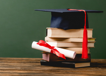 بوليفيا وروسيا تعززان الروابط الأكاديمية مع الاعتراف المتبادل بالشهادات