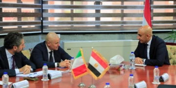 وزير  التعليم يلتقي السفير الإيطالي بالقاهرة لبحث التوسع في مدارس التكنولوجيا التطبيقية