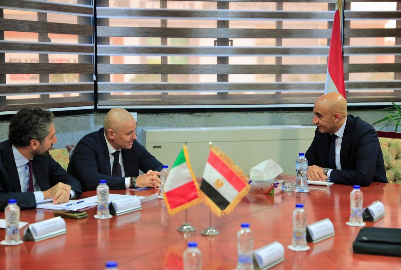 وزير  التعليم يلتقي السفير الإيطالي بالقاهرة لبحث التوسع في مدارس التكنولوجيا التطبيقية