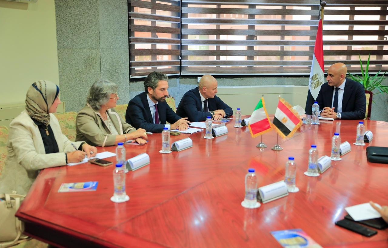 وزير  التعليم يلتقي السفير الإيطالي بالقاهرة لبحث التوسع في مدارس التكنولوجيا التطبيقية