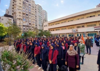 بعد واقعة الأسكندرية.. طالبة تعتدي على مُعلمة بالبحيرة والتعليم تتدخل