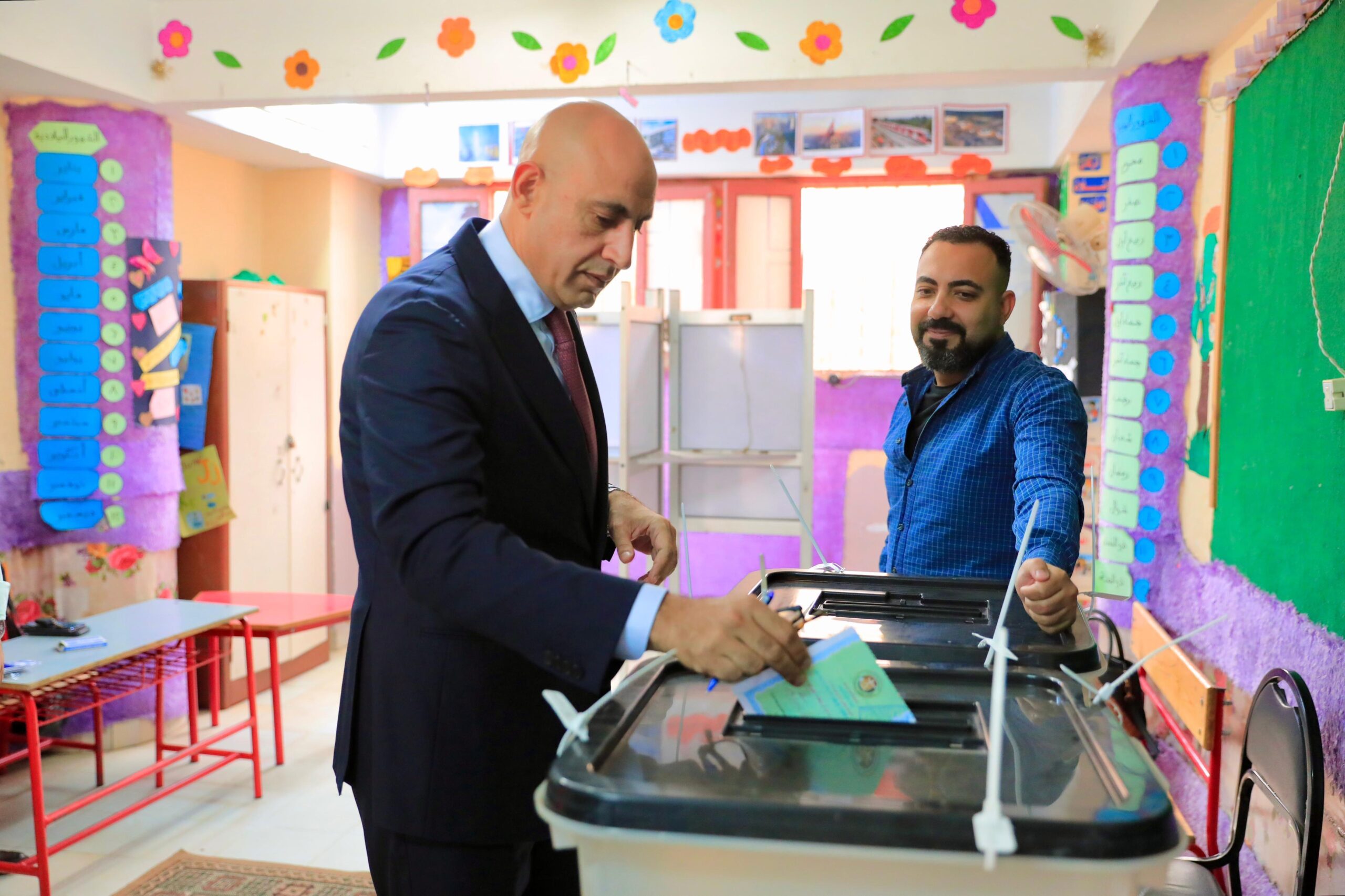 وزير التعليم يدلي بصوته بانتخابات مجلس النواب.. ويؤكد: المشاركة تعكس وعي الشعب