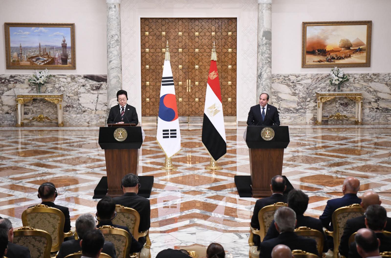 الرئيس السيسي: ندرس  إمكانية إنشاء مدارس كورية فى مصر