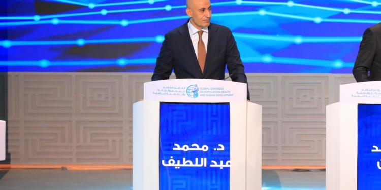 عبداللطيف: وضعنا خطة لإلغاء الفترات المسائية.. وزيادة نصاب حصص المعلمين بحوافز مالية