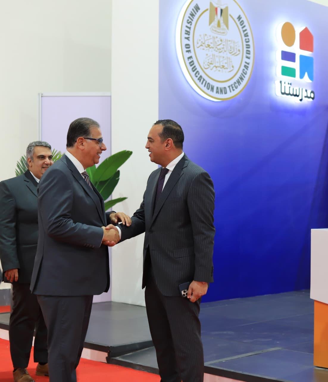 استعدادات «التعليم» و«الخارجية» لإطلاق مبادرة "مدرستك في مصر" لأبناؤنا بالخارج ديسمبر المقبل