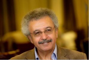 الجامعة الأمريكية تحتفى بنصر الله