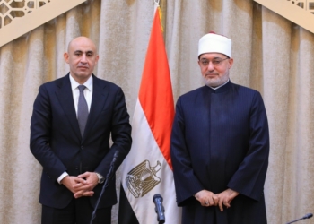 دمج الوسطية في المناهج وحملات لمحو الأمية الدينية.. تعاون جديد بين التعليم ودار الإفتاء