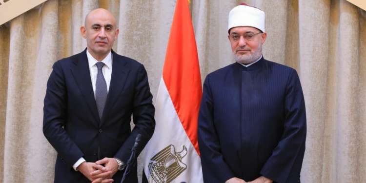 دمج الوسطية في المناهج وحملات لمحو الأمية الدينية.. تعاون جديد بين التعليم ودار الإفتاء