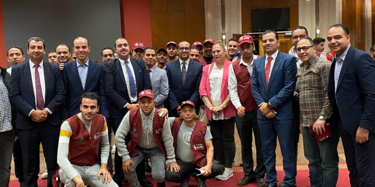 مؤسسة أبو العينين تحتفي بيوم التطوع العالمي: أكثر من 15 ألف متطوع دعموا 250 ألف أسرة خلال عام