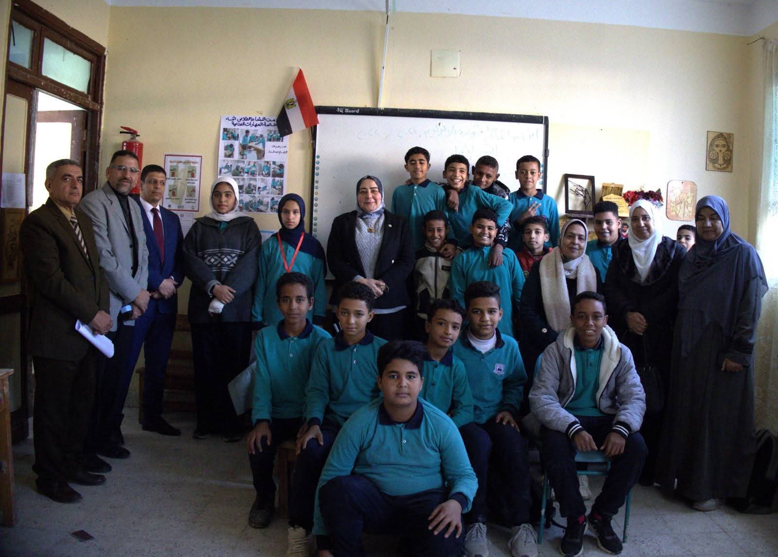 رئيس «جودة التعليم» يتفقد المدارس المتقدمة للاعتماد بمبادرة «جسور» في الإسماعيلية