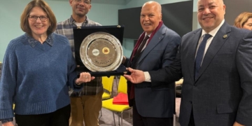 نقيب المعلمين يطالب بوضع قواعد لاستخدام أدوات الذكاء الاصطناعي بالمدارس لهذا السبب