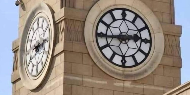 جامعة القاهرة تنتهي من استعداداتها لامتحانات نهاية الفصل الدراسي الأول وتؤكد الالتزام الكامل بالقواعد وضمان سلامة الطلاب