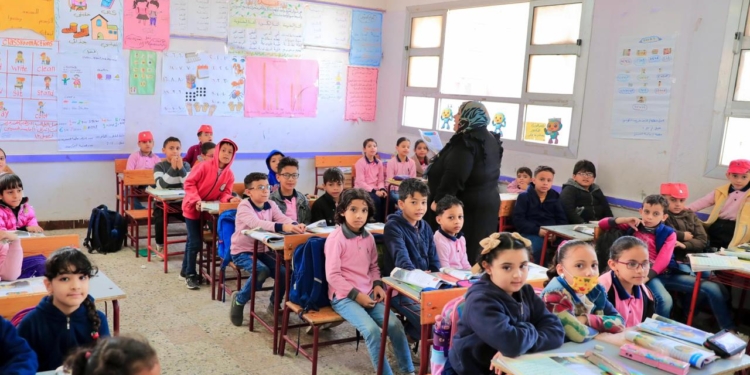 تعدي طالبين على تلميذة ابدتائي جنسيًا من ذوى الاحتياجات الخاصة.. قرار عاجل النيابة الإدارية