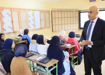 صيانة شاملة وديسكات جديدة.. تكليفات عاجلة بعد توقف الوزير داخل فصول القاهرة