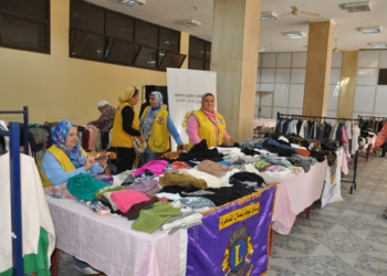 لسداد مصروفات الطلاب المتعثرين..جامعة حلوان تنظم معرضًا خيريًا للملابس