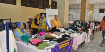 لسداد مصروفات الطلاب المتعثرين..جامعة حلوان تنظم معرضًا خيريًا للملابس