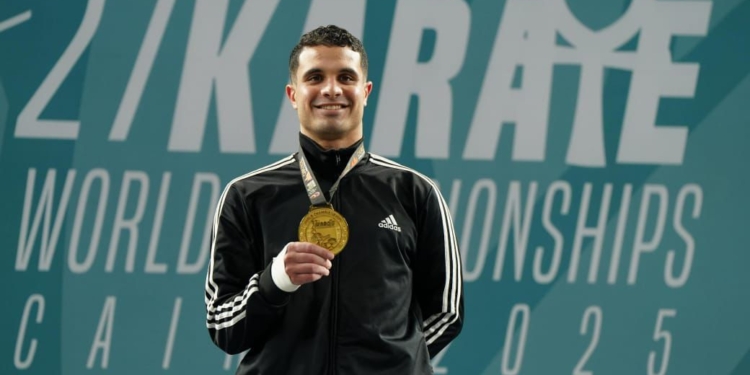 الطالب يوسف بدوي بهندسة عين شمس يتوج بطلاً للعالم في الكاراتيه للمرة الثالثة على التوالي