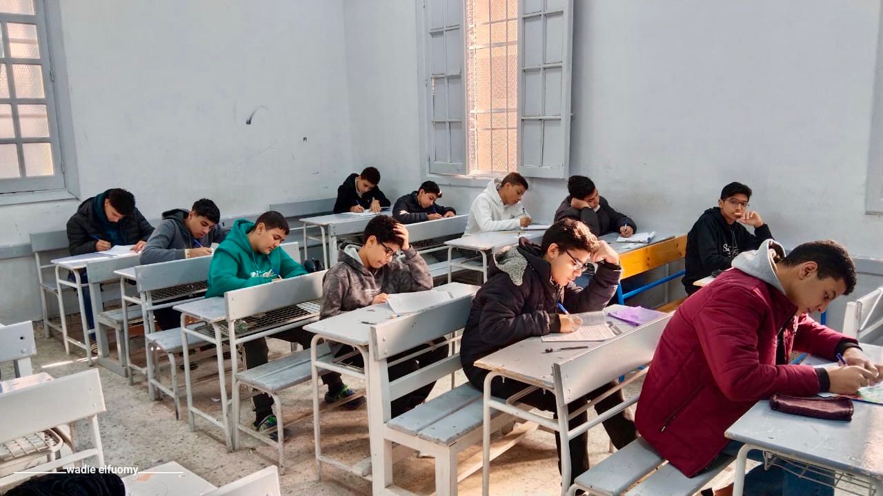 التعليم: 2 مليون طالبا سجلوا بالاستمارة الإلكترونية لامتحانات الشهادة الإعدادية